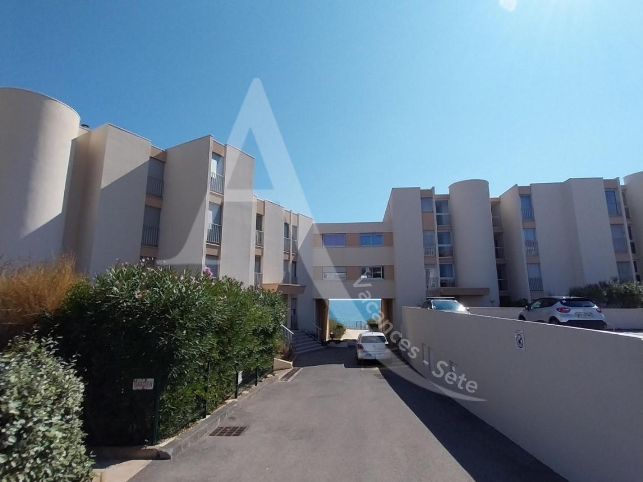 Appartement 40 M², 1ere Ligne Mer, Dernier Etage Avec Ascenseur